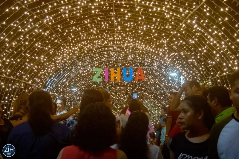 Encendido de Luces Navideñas Zihuatanejo 2019