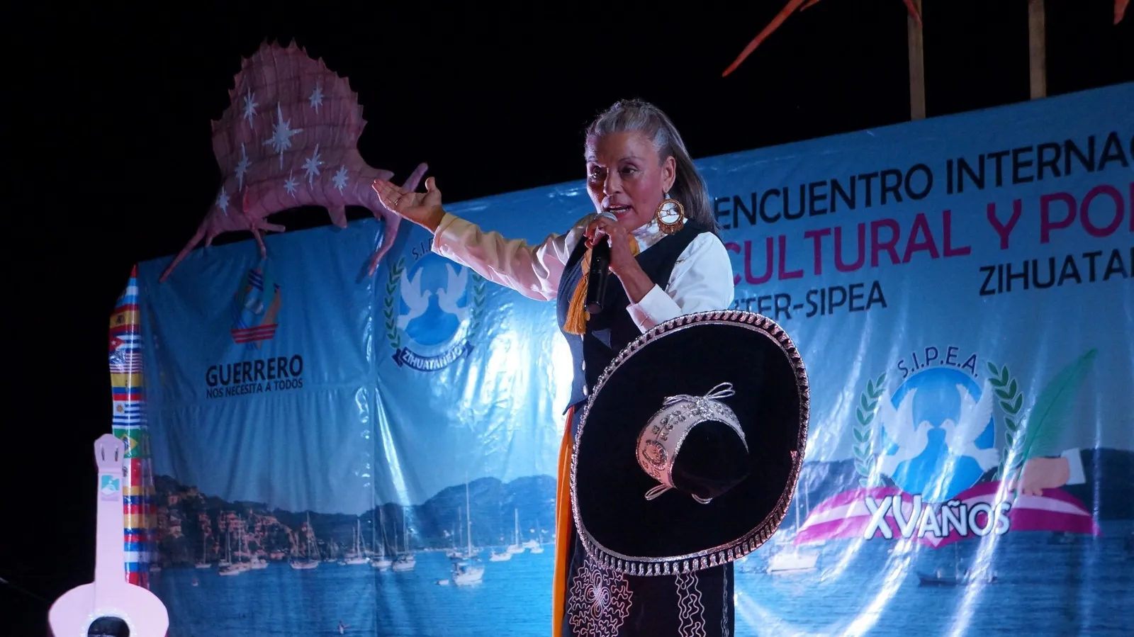 Irma López "Cantante Azuetense"