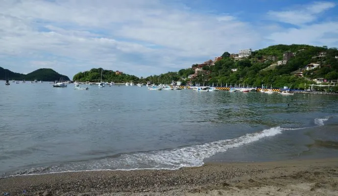Playa Principal Muelle Ixtapa Zihuatanejo