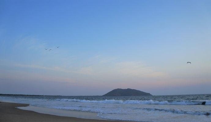 Playablancazihuatanejo 